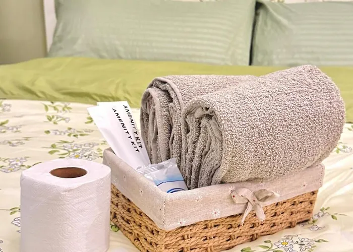 1br With Pool View Near Naia Long Ready Manila